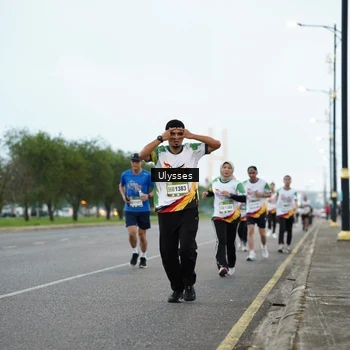 Runner Photo 7648678