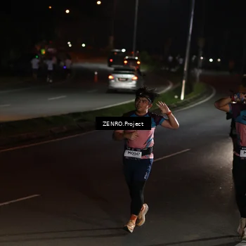Runner Photo 7648689