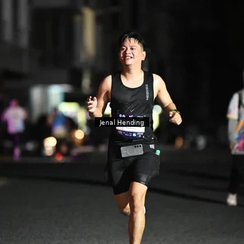Runner Photo 7648699
