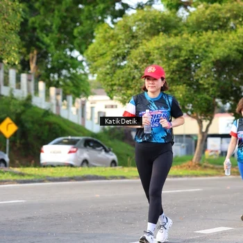 Runner Photo 7648703