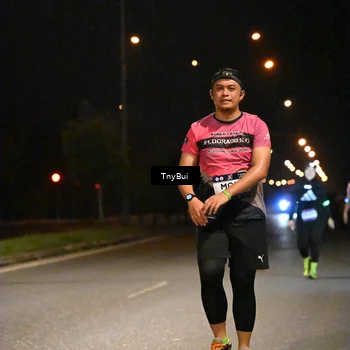 Runner Photo 7648707