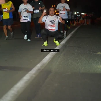 Runner Photo 7648722