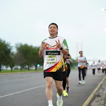 Runner Photo 7648740