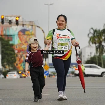 Runner Photo 7648749