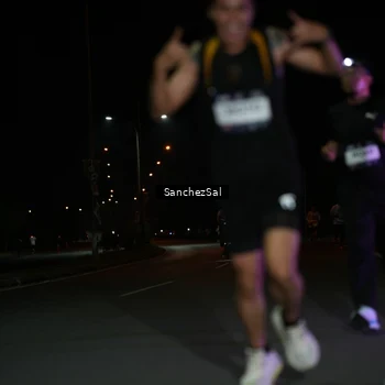 Runner Photo 7648752