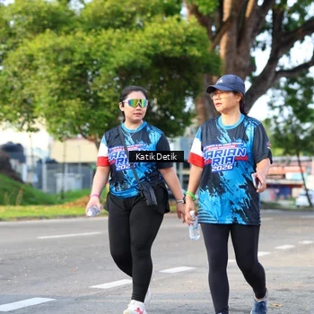 Runner Photo 7648760