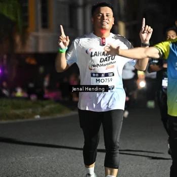Runner Photo 7648763
