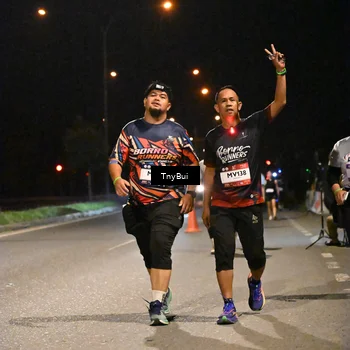 Runner Photo 7648782