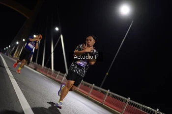 Runner Photo 764879