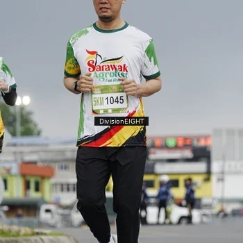 Runner Photo 7648790