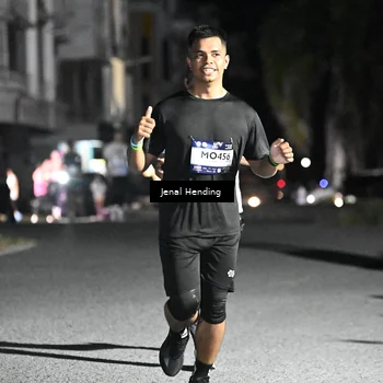 Runner Photo 7648792