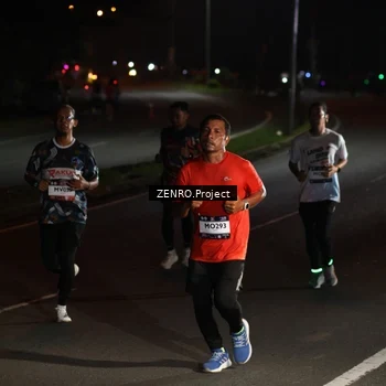 Runner Photo 7648802