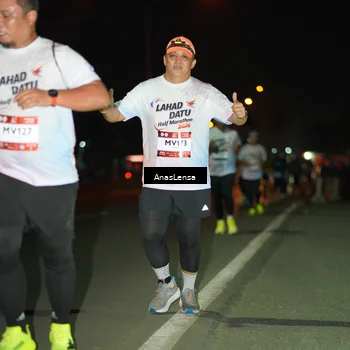 Runner Photo 7648815