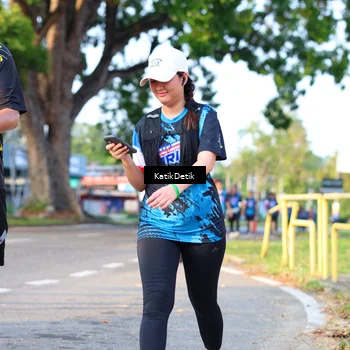Runner Photo 7648828