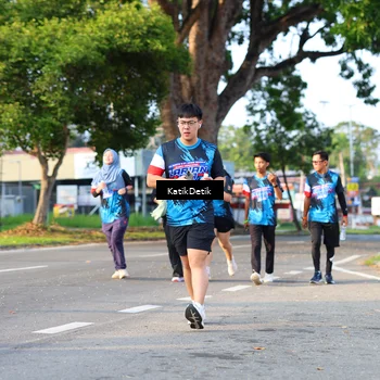 Runner Photo 7648836