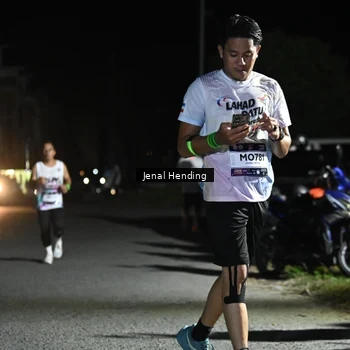 Runner Photo 7648838