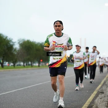 Runner Photo 7648843