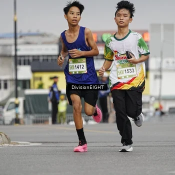 Runner Photo 7648846