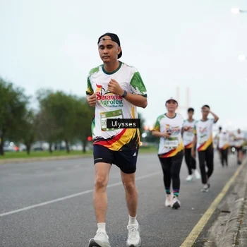 Runner Photo 7648857