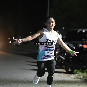Runner Photo 7648868