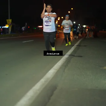 Runner Photo 7648872