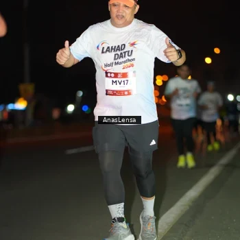 Runner Photo 7648879