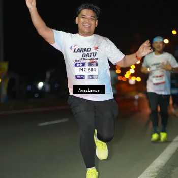 Runner Photo 7648881