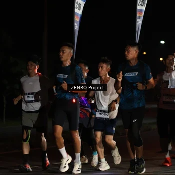 Runner Photo 7648903