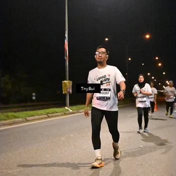Runner Photo 7648905