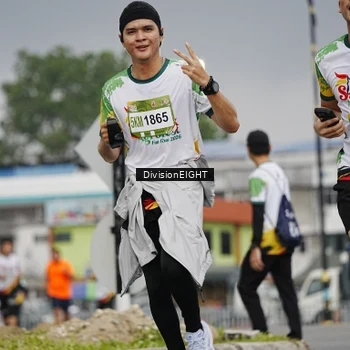Runner Photo 7648906