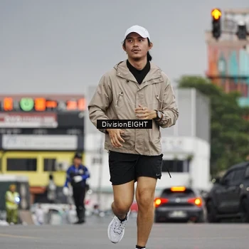 Runner Photo 7648918