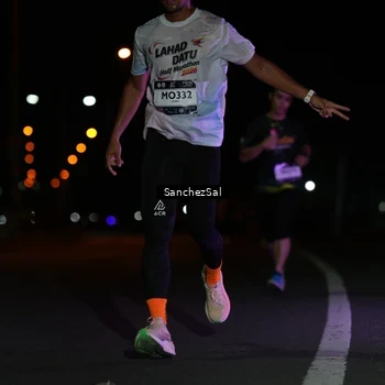 Runner Photo 7648924