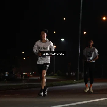 Runner Photo 7648927