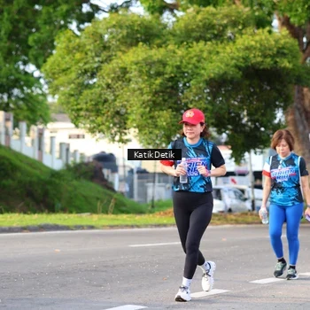 Runner Photo 7648928