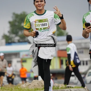 Runner Photo 7648930