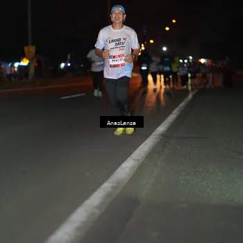 Runner Photo 7648945