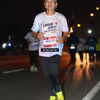 Runner Photo 7648948