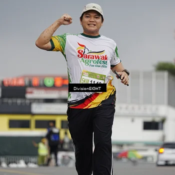 Runner Photo 7648951