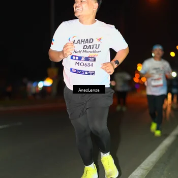 Runner Photo 7648957