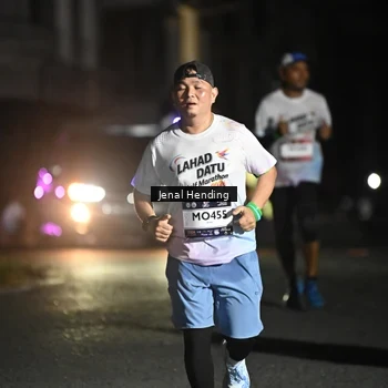 Runner Photo 7648963