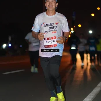 Runner Photo 7648965