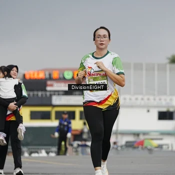 Runner Photo 7648993