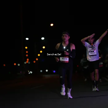 Runner Photo 7648997