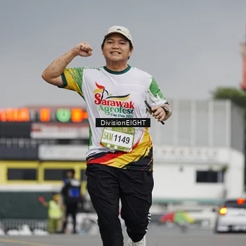 Runner Photo 7648998