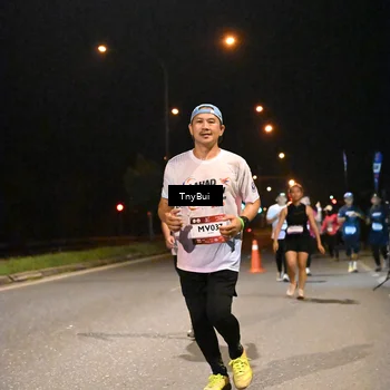 Runner Photo 7649002