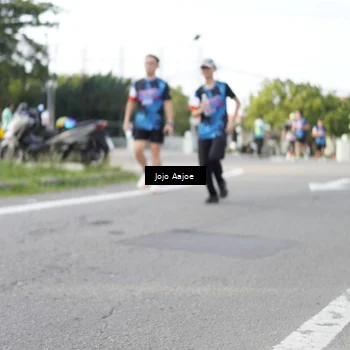 Runner Photo 7649011