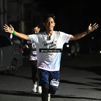 Runner Photo 7649018