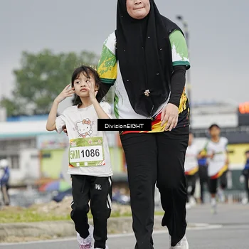 Runner Photo 7649024