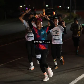 Runner Photo 7649029
