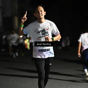 Runner Photo 7649053